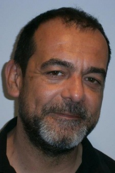 César Lechiguero